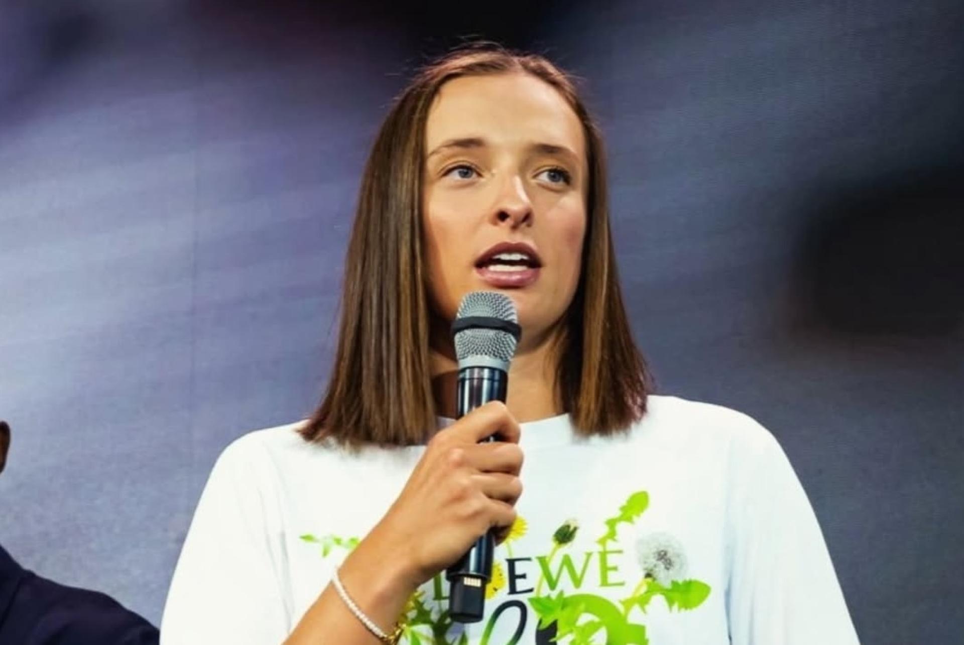 Iga Swiatek fa chiarezza: "Giocherò a Wimbledon"