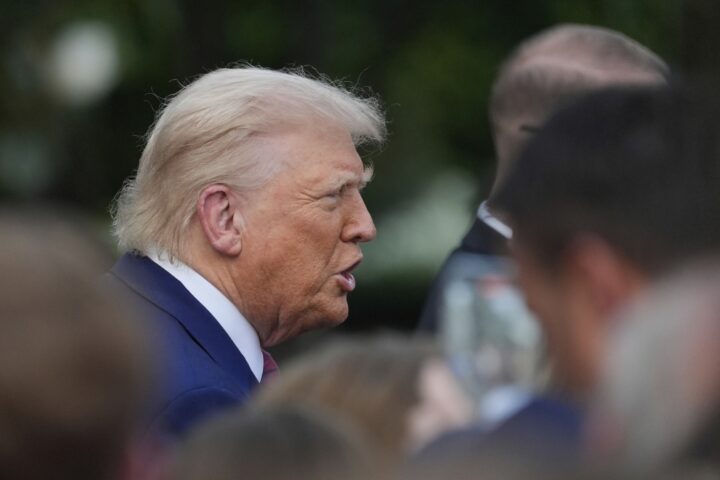 Il doppio gioco di Trump sull'Iran: «Ha occultato il suo consenso all'attacco di Israele per massimizzare l'effetto sorpresa»