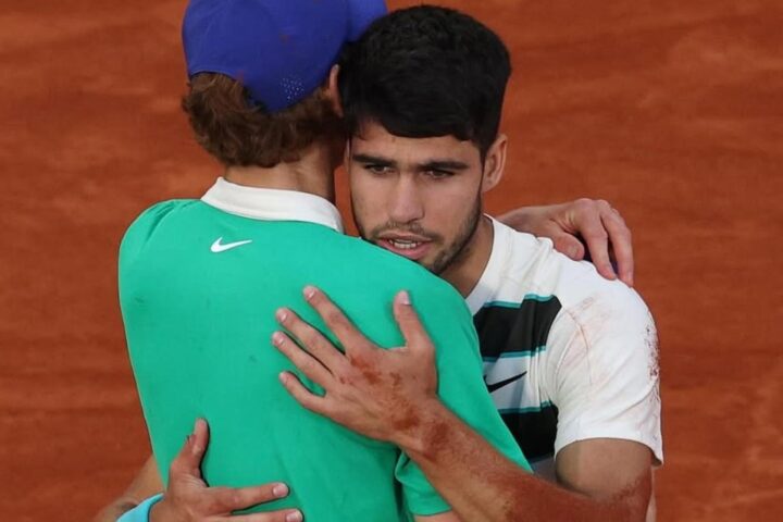 Jannik Sinner vs Carlos Alcaraz: la previsione di Greg Rusedski per Wimbledon