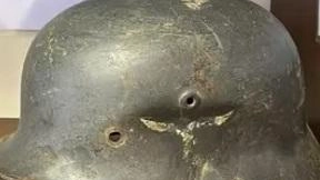 La bandiera nazista deve essere rimossa dal museo