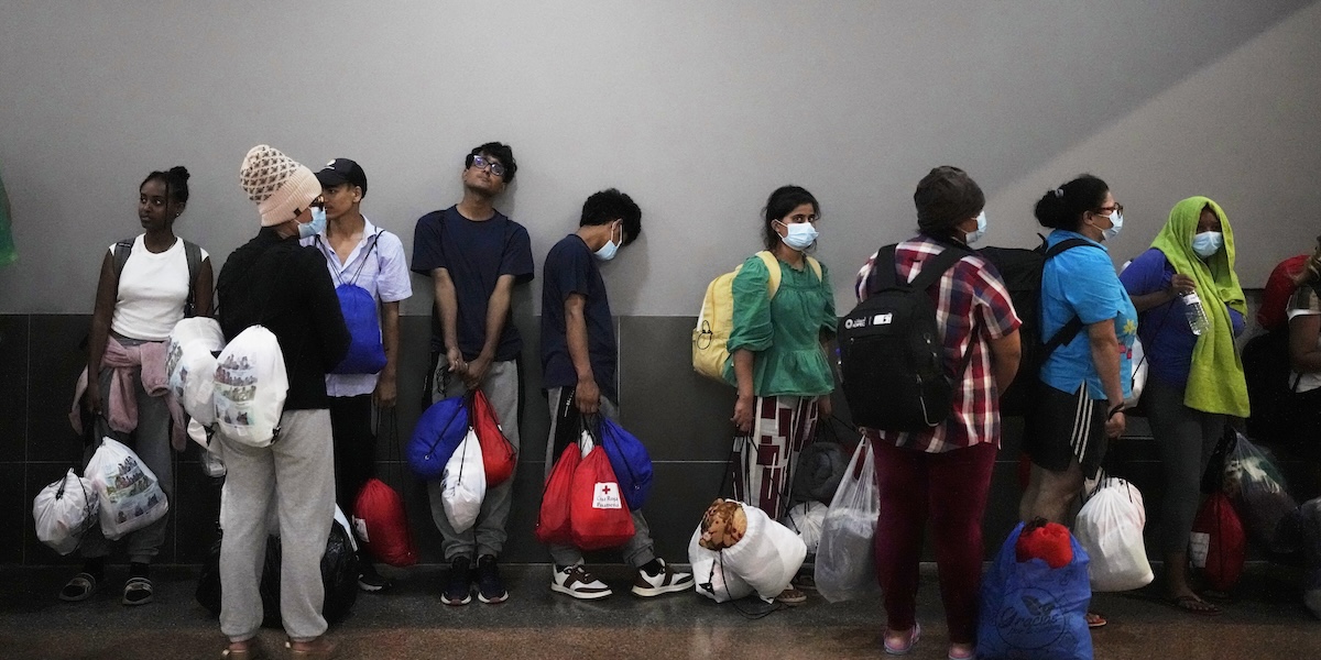 La Corte Suprema consente a Trump di riprendere le espulsioni verso paesi terzi