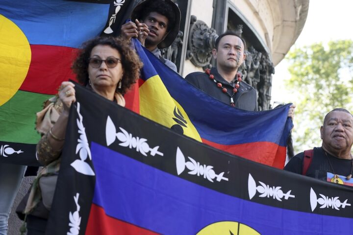 La Francia rilascia cinque leader indipendentisti della Nuova Caledonia arrestati per le rivolte passate