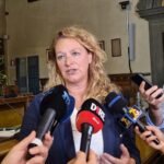 La sindaca di Prato sotto accusa: "Compenso fisso dall’imprenditore"