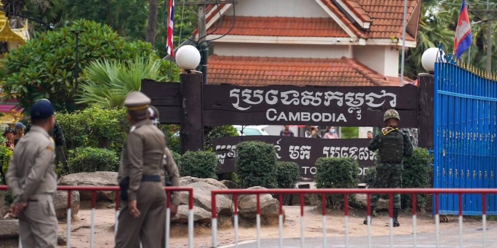 La Thailandia sospende il turismo con la Cambogia per le recenti tensioni