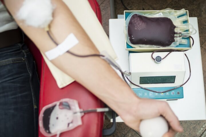 L’Australia abolisce il divieto di donazione di sangue per uomini gay, bisessuali e donne trans.