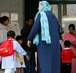 Lavoratori stranieri: indispensabili ma non accolti. Cosa rivela l'Italia che nega la cittadinanza.