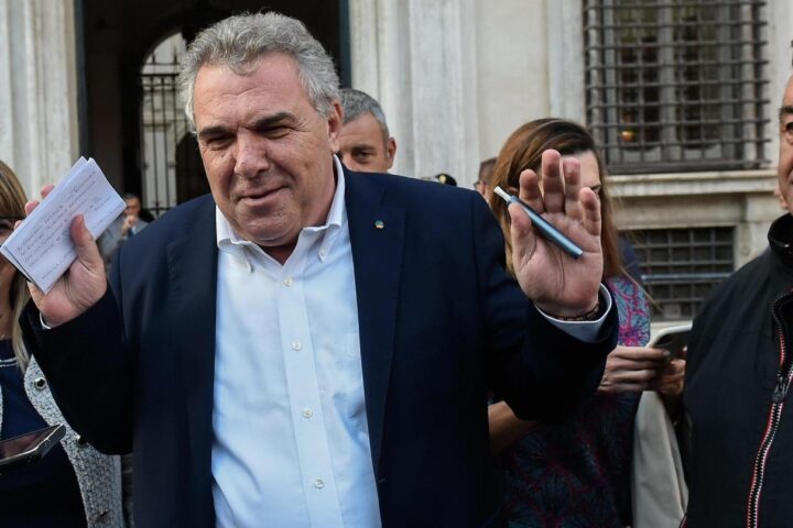 Luigi Sbarra entra nel governo: dalla Cisl a Palazzo Chigi come sottosegretario al Sud.