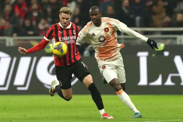 Newcastle e Manchester Utd interessati a Evan Ndicka della Roma