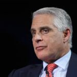 Orcel e Vincenzi ascoltati dalla Procura di Milano. I pm indagano sulla cessione delle quote Mps: "L'Europa deve rimanere un sistema aperto" Me...