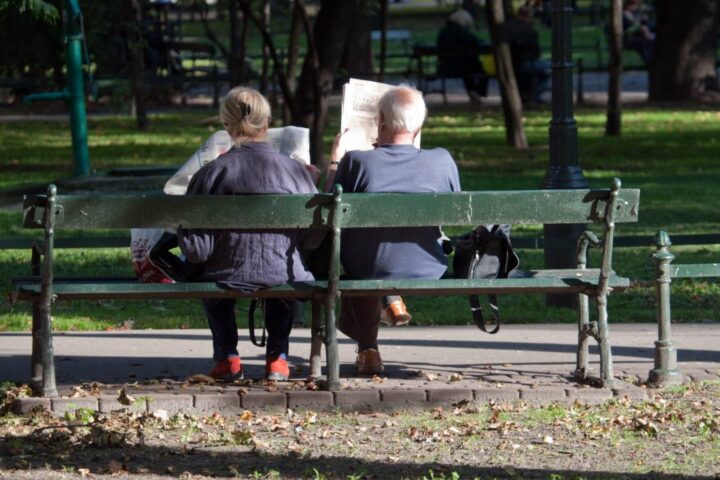 Pensioni: guadagni di chi posticipa l'uscita e l'uscita di De Meo da Renault segna la fine dell'auto Piano Mattei.
