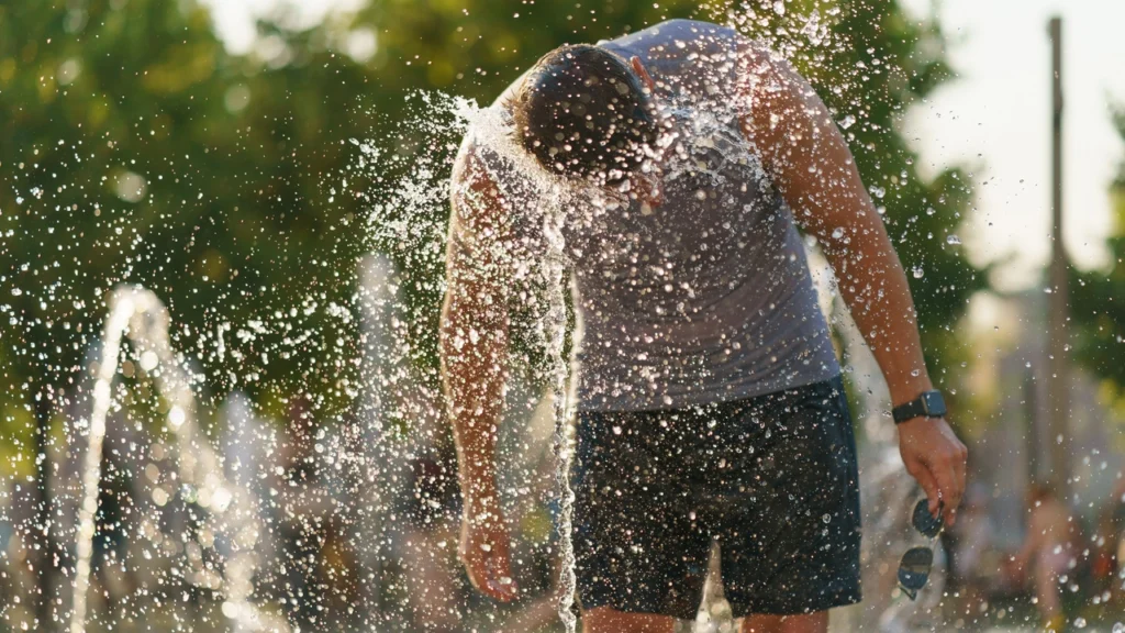 Record di caldo in Italia: due picchi estremi e allerta rossa in 13 città