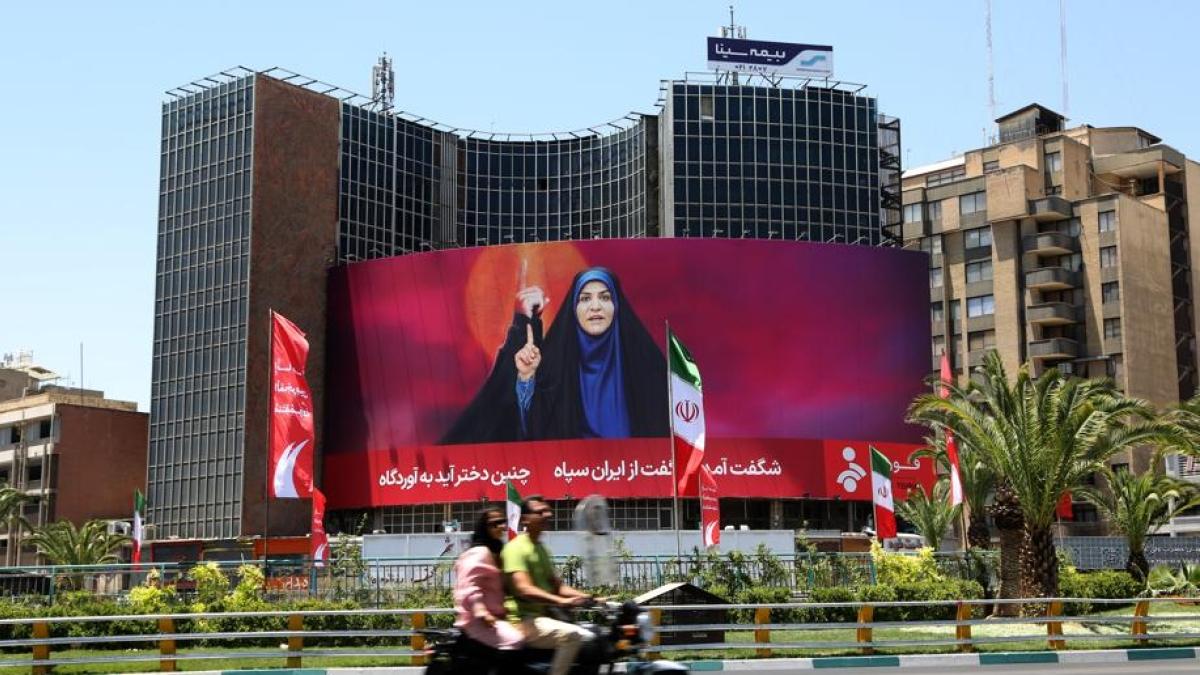 Riformisti, Guardiani o Rovina: Teheran e l’Incertezza del Futuro in Iran