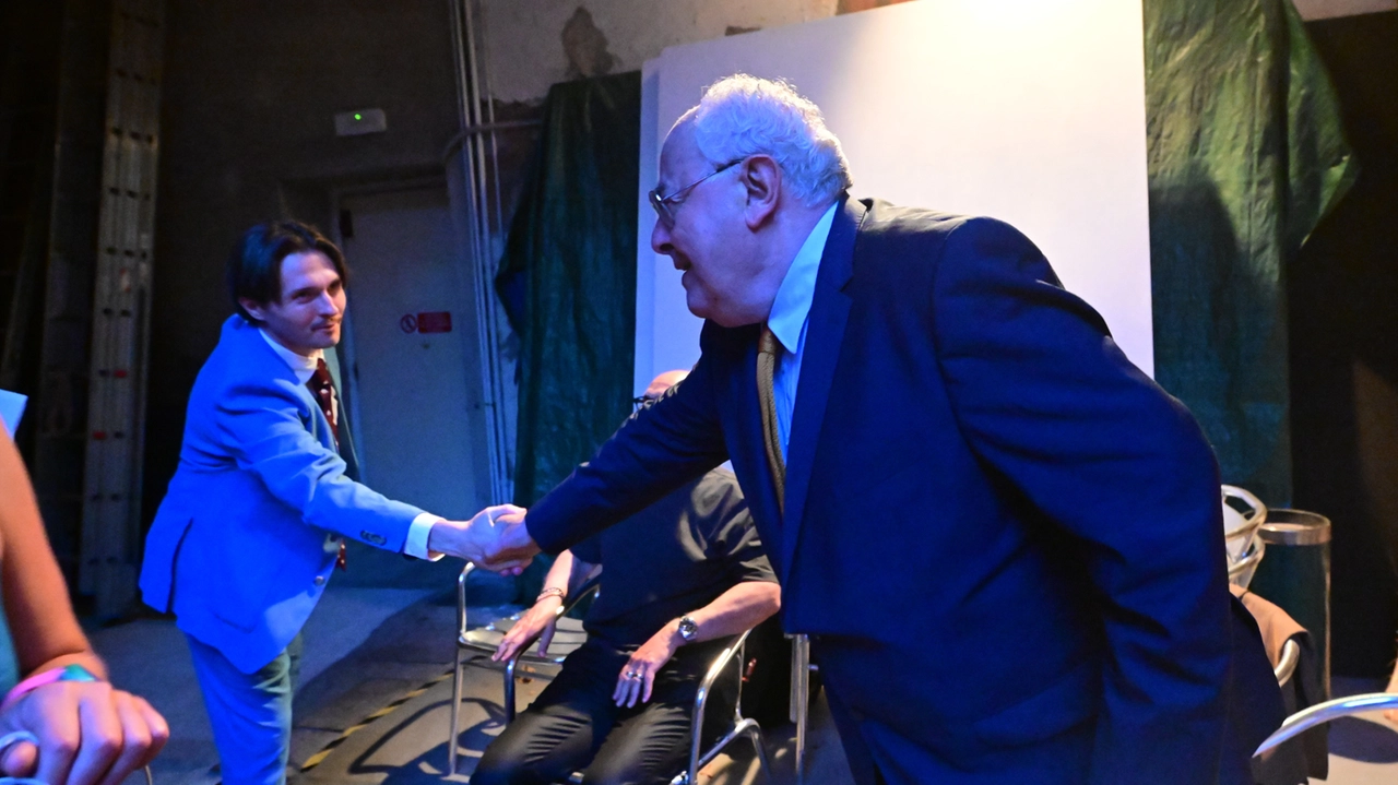 Sollecito confronta il pm che lo accusò sul palcoscenico del teatro