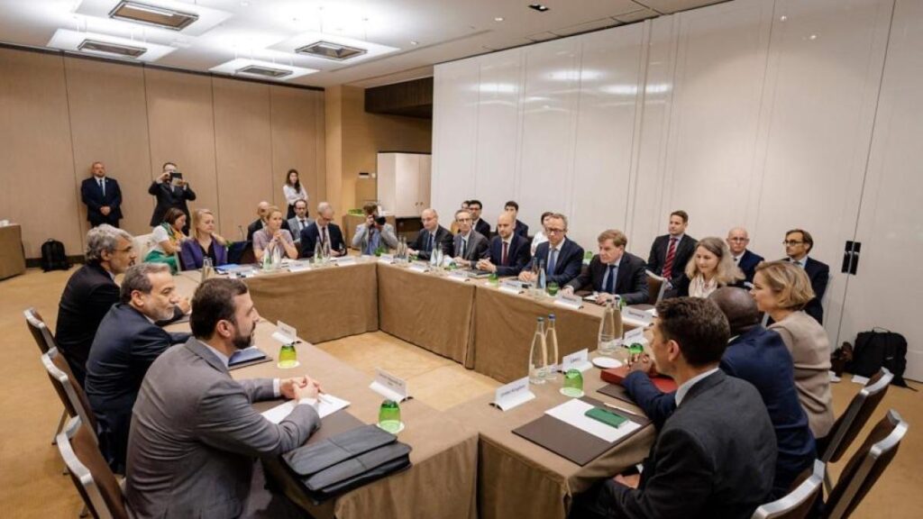 Tre ore, nessun progresso: l’Europa negozia con l’Iran