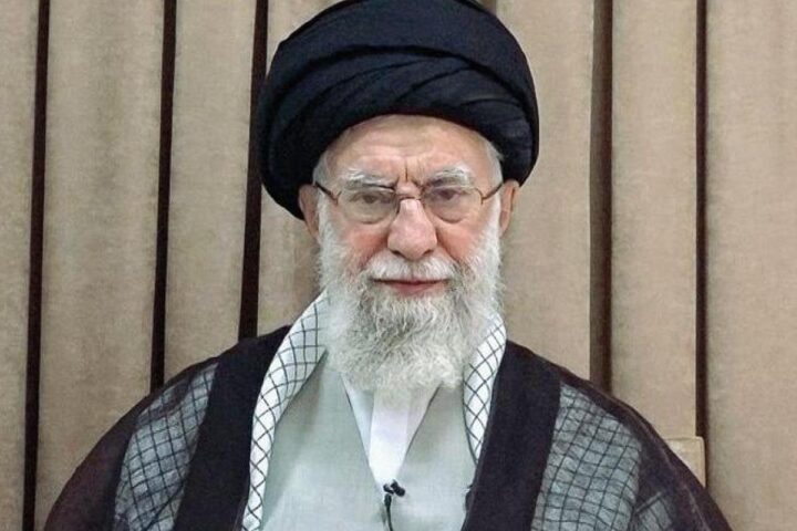 Trump: «Potrei attaccare o meno» Khamenei avverte: «Arrenderci? Non accadrà mai»