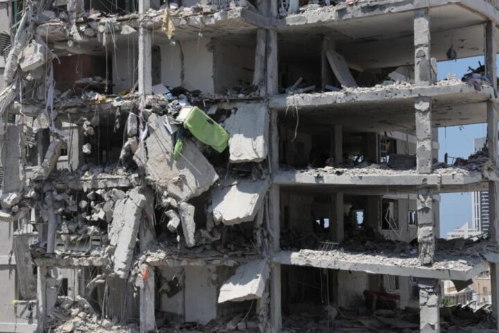 Vittime e macerie: Il conflitto in Israele (che si espande)