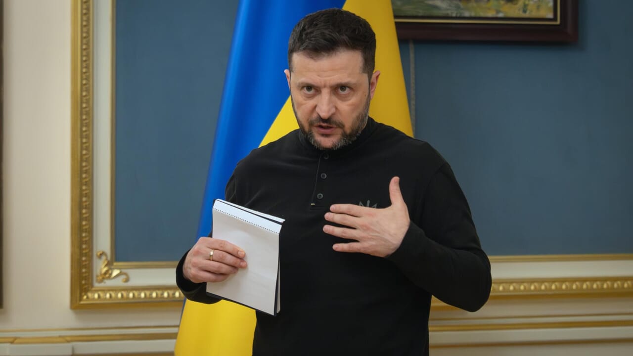 Zelensky richiede supporto a Usa e Ue dopo i pesanti attacchi russi: "È necessaria una risposta concreta"
