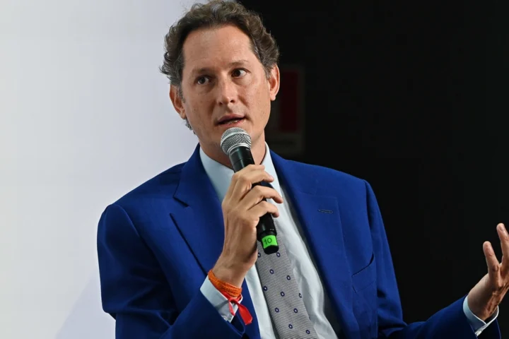 Accordo tra i fratelli Elkann e il Fisco: 175 milioni di euro per l’eredità Agnelli