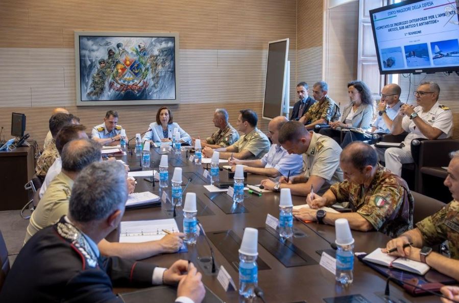 Artico, Sub Artico e Antartide: avviati i lavori del Comitato interforze della Difesa Russell