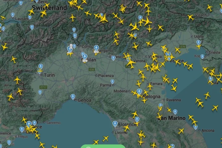 Caos aereo dopo il blackout digitale: sistemi di emergenza attivati