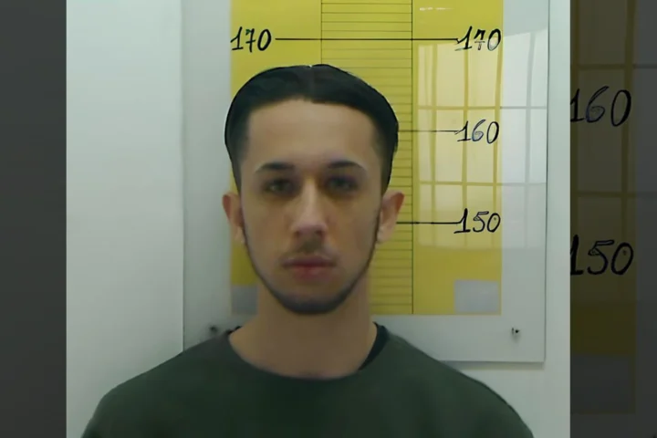 Cavallari in fuga: caccia all'evaso dopo la laurea in Ucraina