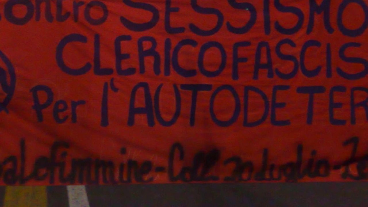 Chat sessista alla Bocconi: quattro studenti puniti e diploma rinviato di un anno