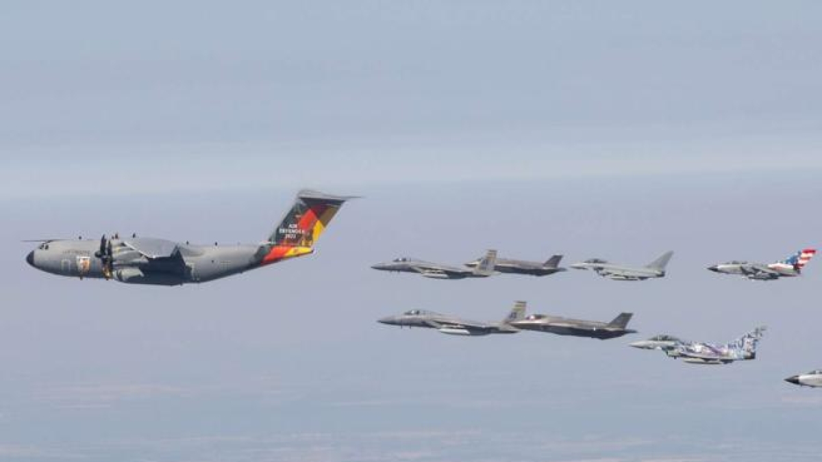 Cina colpisce aereo militare tedesco con laser: Berlino in subbuglio