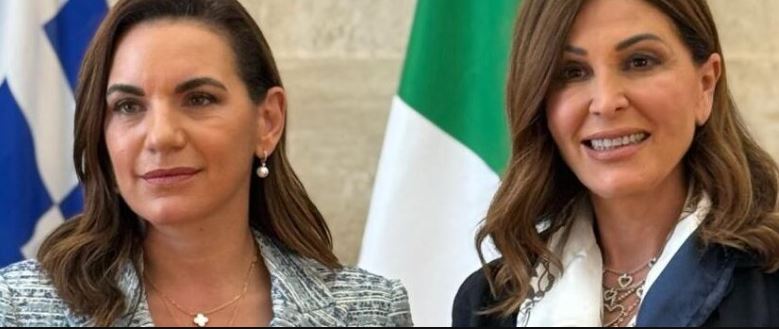 Cooperazione turistica Italia-Grecia: accordo siglato tra la Ministra Santanchè e la sua omologa greca