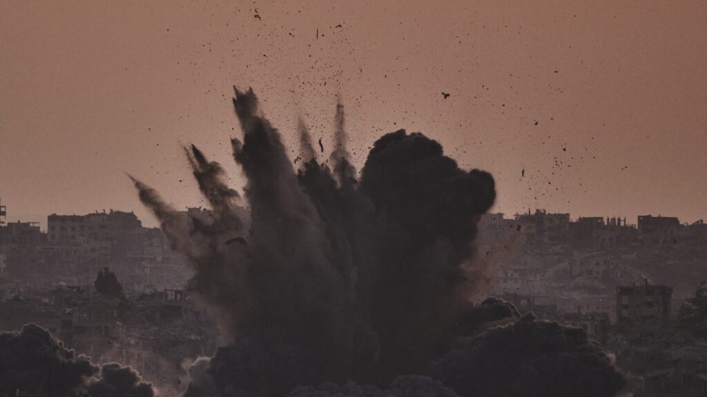 Demolizioni controllate a Gaza: il 70% degli edifici è inabitabile, contractor pagati 1.500 dollari per casa