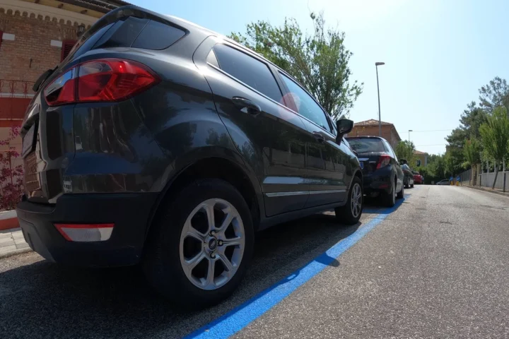 Divieto di sosta e strisce blu, sconto sulle multe: chiarimenti del Viminale