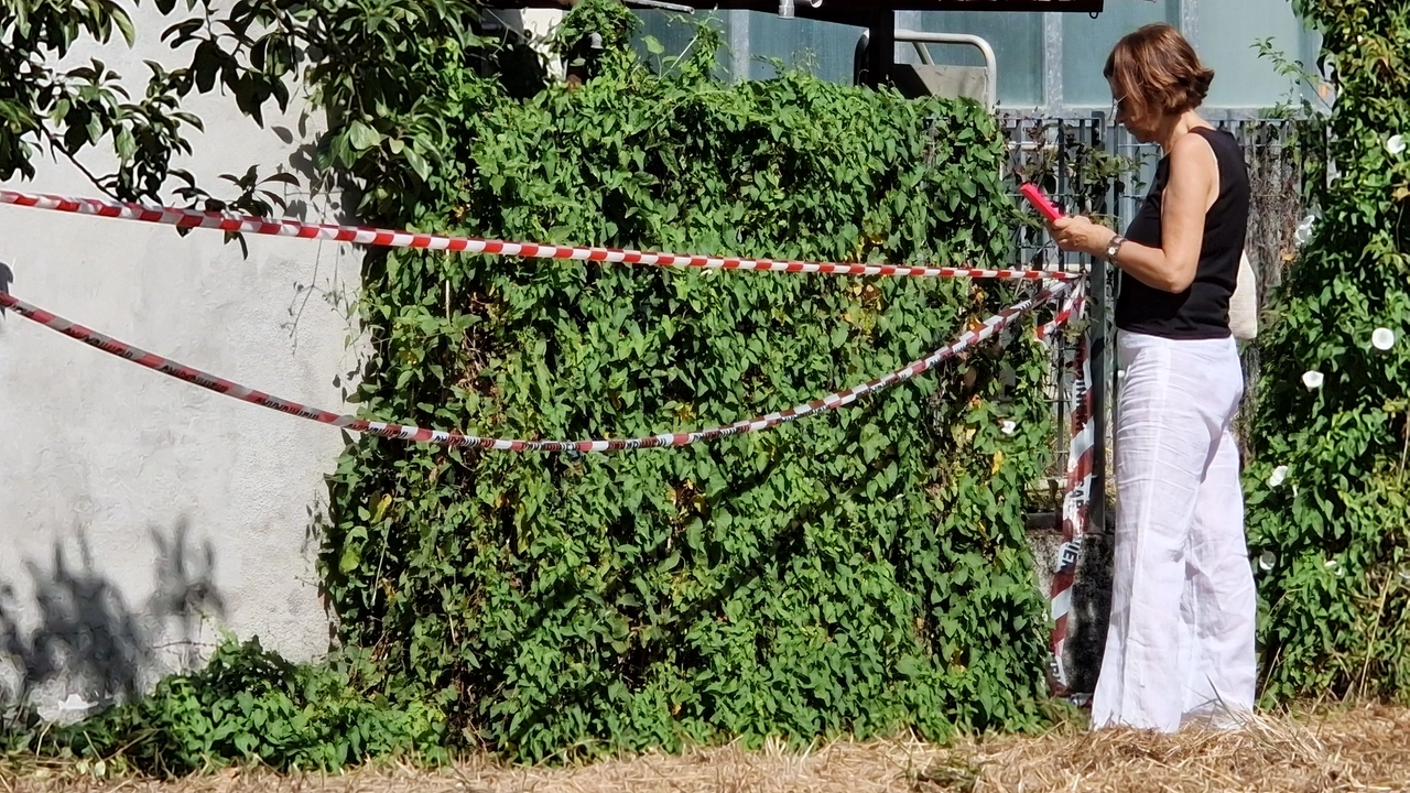 Figlio della vittima arrestato dopo ritrovamento del cadavere ad Agliana, corpo sepolto in una buca