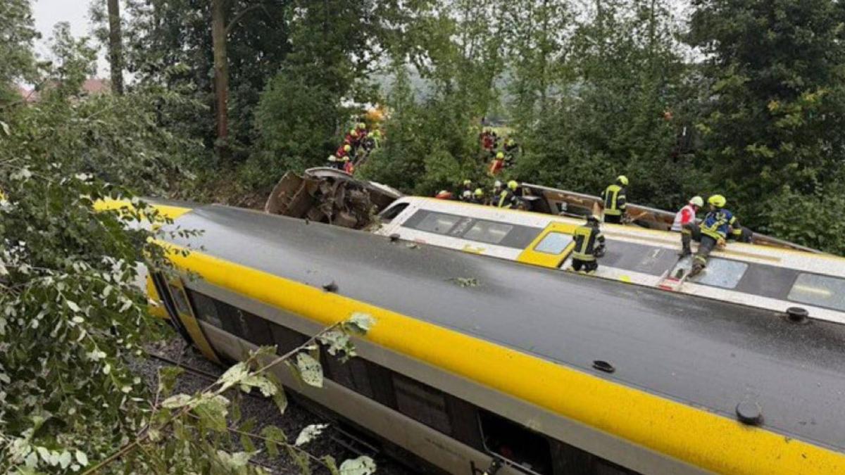 Germania, deragliato treno con 100 passeggeri: morti e feriti