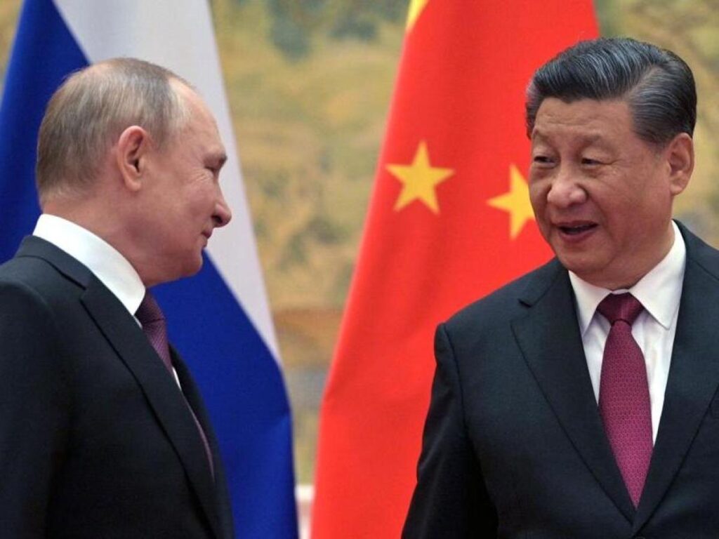 Il «culto» di Xi invade Mosca: Putin sogna una nuova Yalta con Cina e Usa