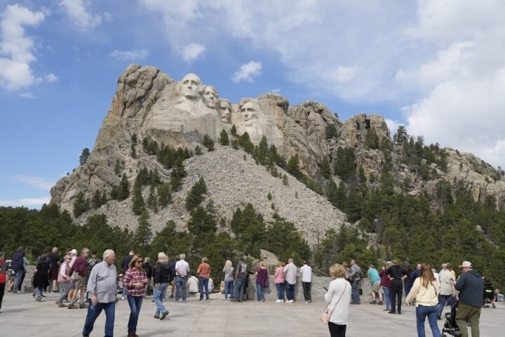 Il sogno di Trump di apparire sul monte Rushmore svanisce