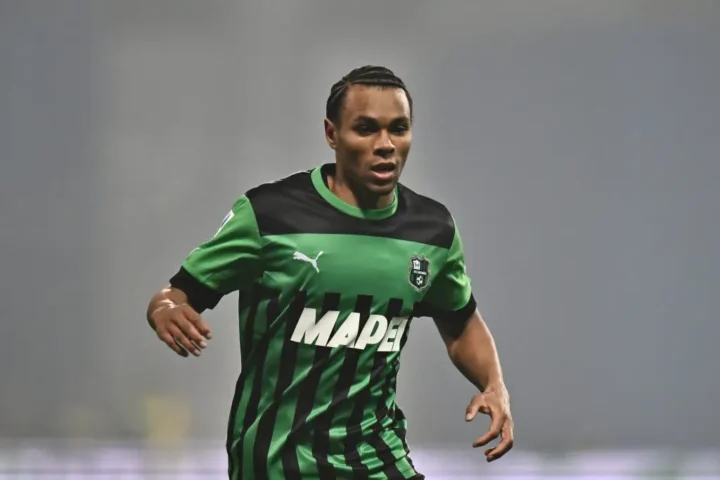 Il Sunderland non riesce nell'offerta iniziale per Armand Lauriente del Sassuolo