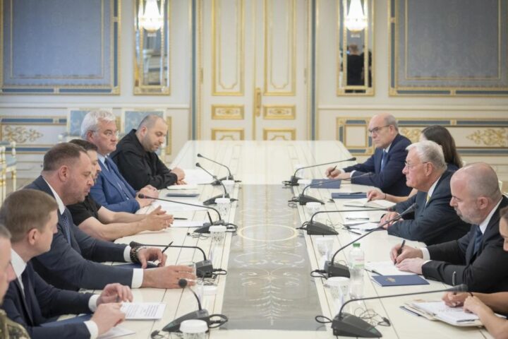 Kiev, tra speranza e delusione: «Quanta altra vita potrà perdersi in Ucraina in questo periodo?»