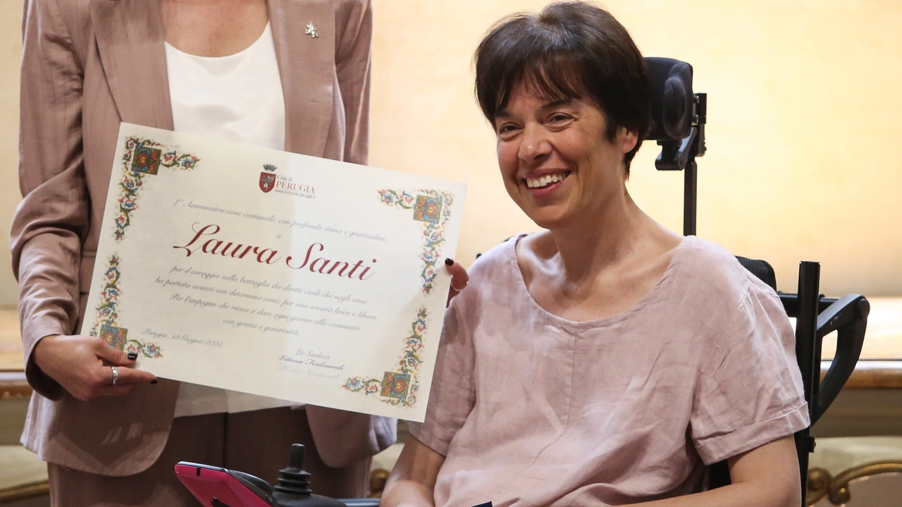 Laura Santi rivolge il suo appello ai parlamentari sul fine vita: “Siate umani”