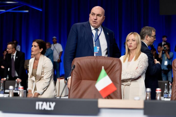 L'Italia richiede all'Ue prestiti per le spese militari: Meloni svela il piano da 14 miliardi in 5 anni