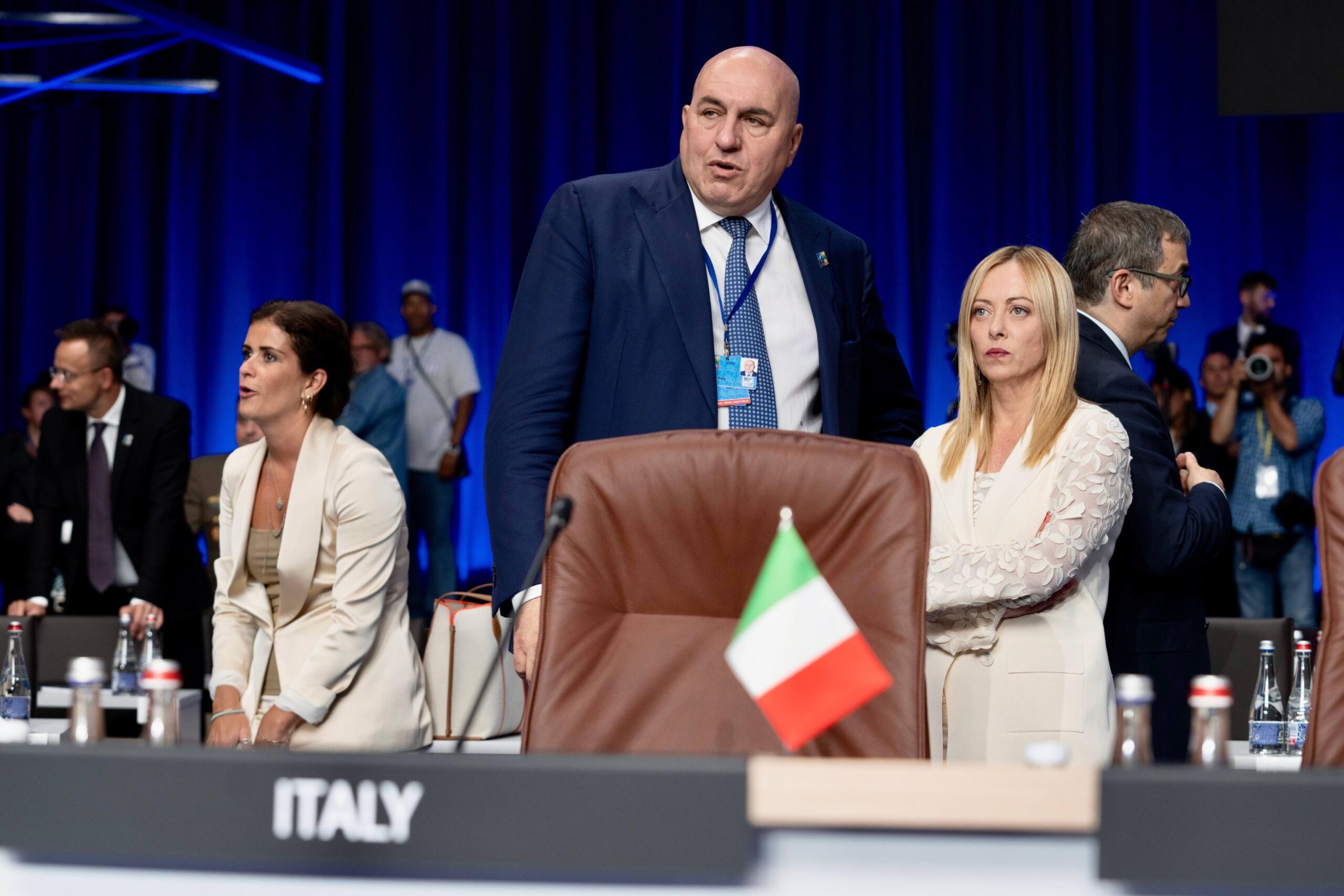 L'Italia richiede all'Ue prestiti per le spese militari: Meloni svela il piano da 14 miliardi in 5 anni