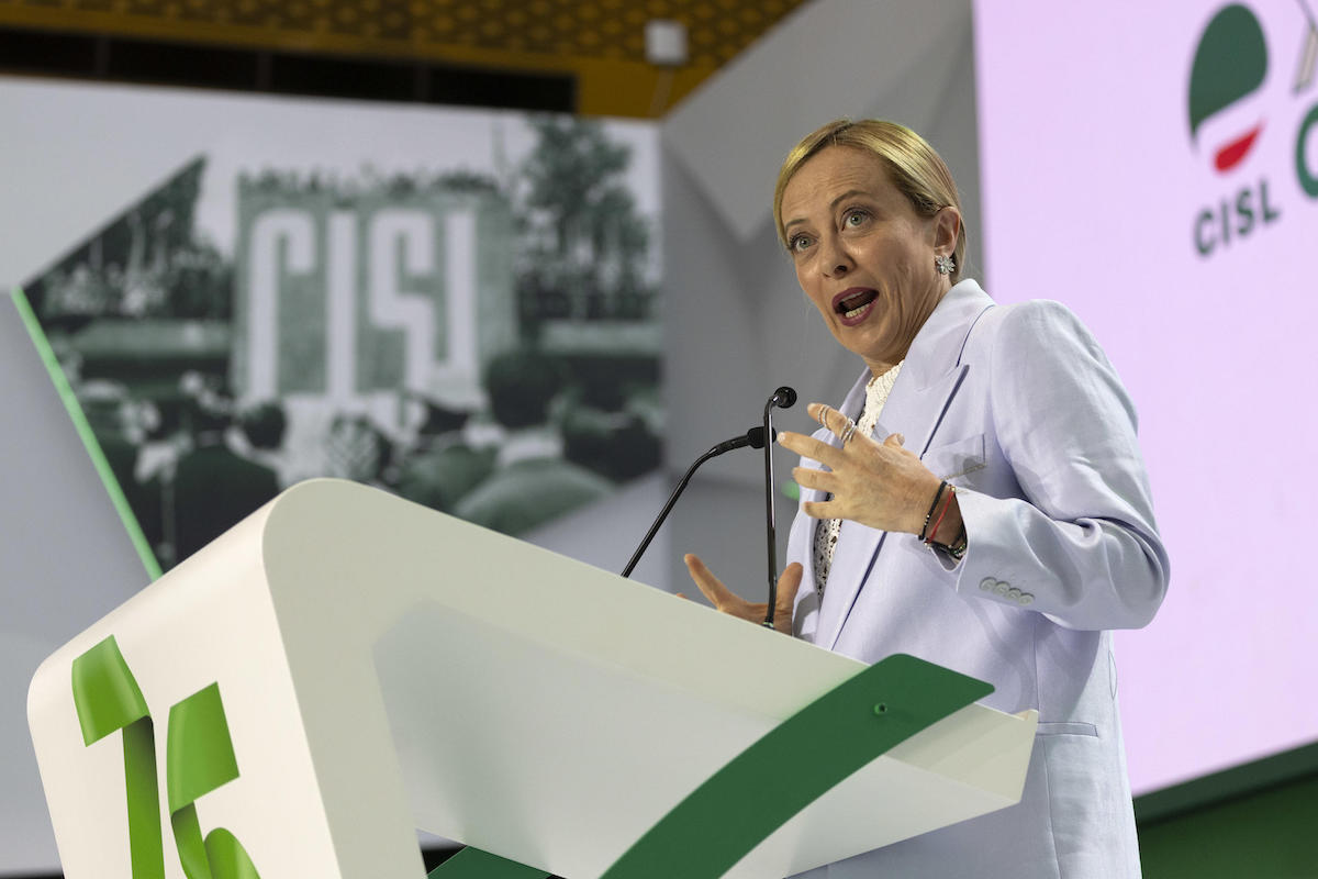 Meloni lavora per evitare una guerra commerciale con gli Stati Uniti