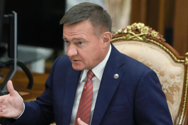 Morte misteriosa in Russia: l'ex ministro, licenziato dallo Zar, si toglie la vita