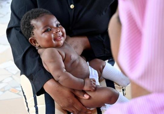 OMS/UNICEF: vaccinazioni stabili ma diseguali, AICS al VI Forum sull'Inclusione Finanziaria in Guatemala