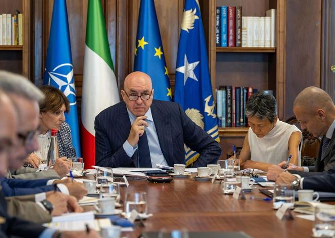 Programma Globale di Combattimento Aereo: Crosetto incontra i Ministri di Giappone e Regno Unito