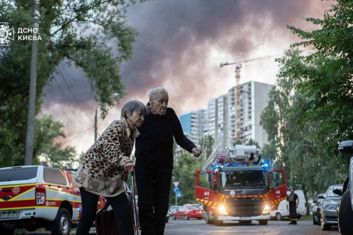 Razzia contro i civili e stallo al fronte, lo zar tenta di piegare l'Ucraina