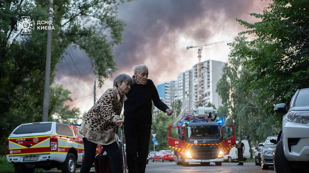 Razzia contro i civili e stallo al fronte, lo zar tenta di piegare l'Ucraina