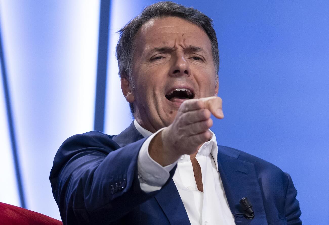 Renzi: «L'accordo sui dazi mette in crisi la Ue, Meloni ignora le imprese»