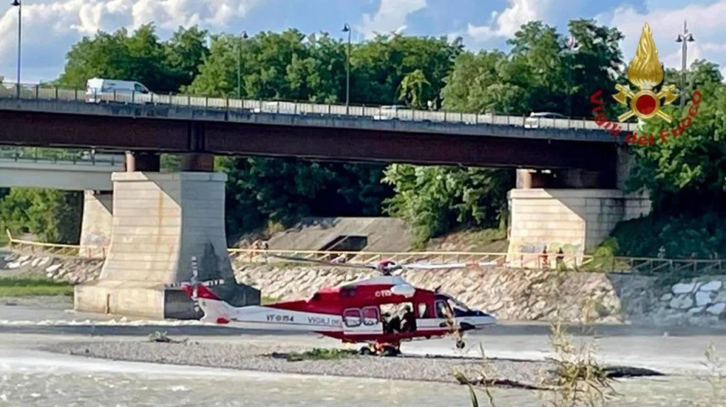 Salvati sull’isolotto del Piave: sette persone recuperate con l’elicottero