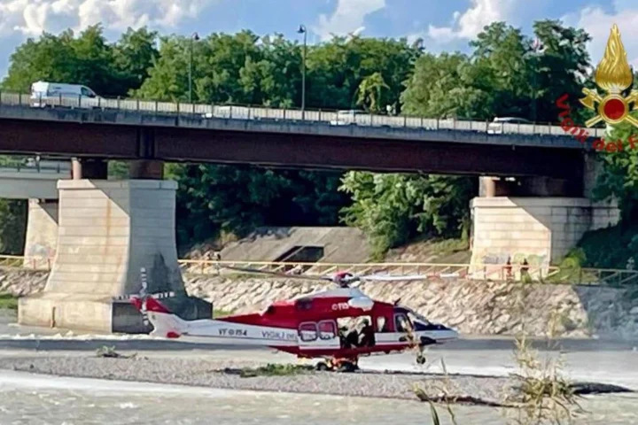 Salvati sull’isolotto del Piave: sette persone recuperate con l’elicottero