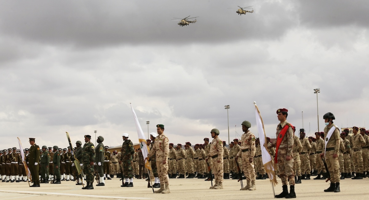 Soldati libici: addestramento nelle basi italiane