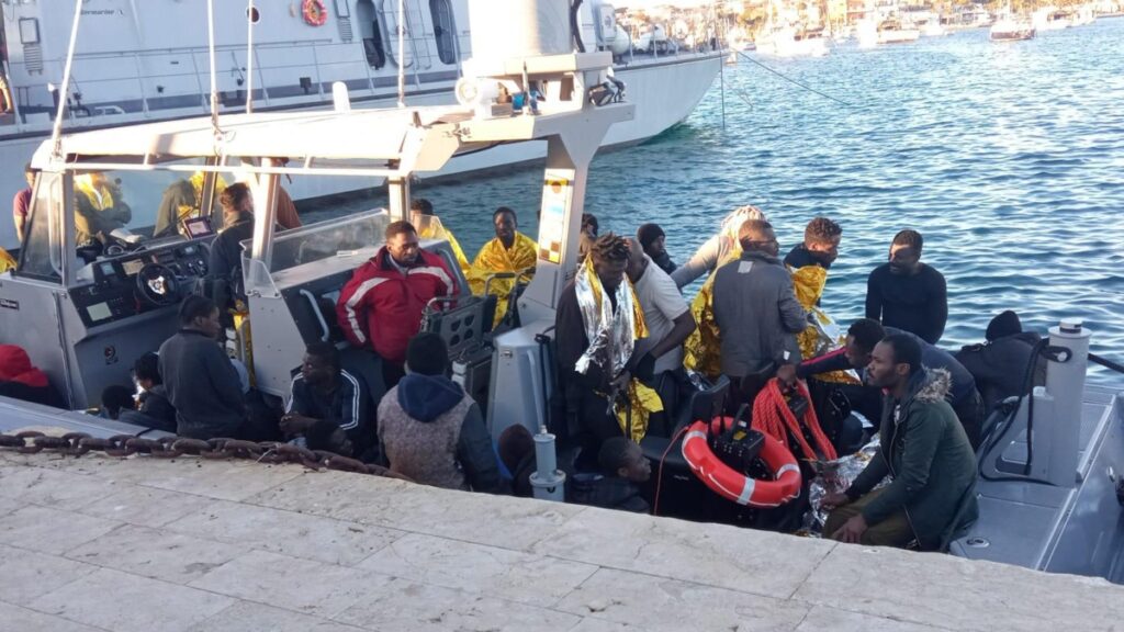 Soluzione globale per combattere il traffico di esseri umani